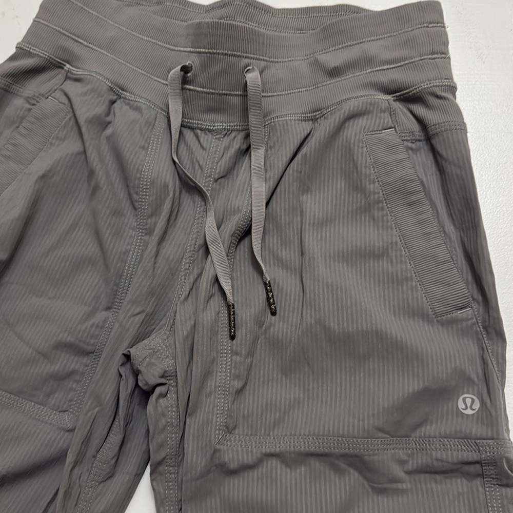 Lululemon Size 4 Dance Studio Pants - Picture 4 of 6